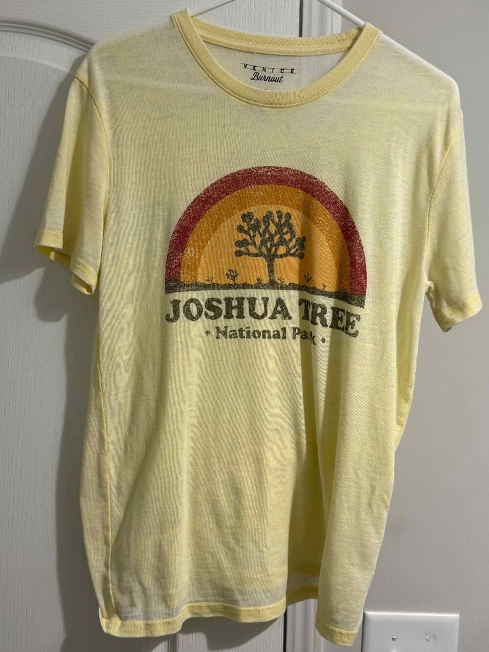 Lucky Brand Venice Burnout Joshua Tree Park Men's Size Small Yellow T-Shirt